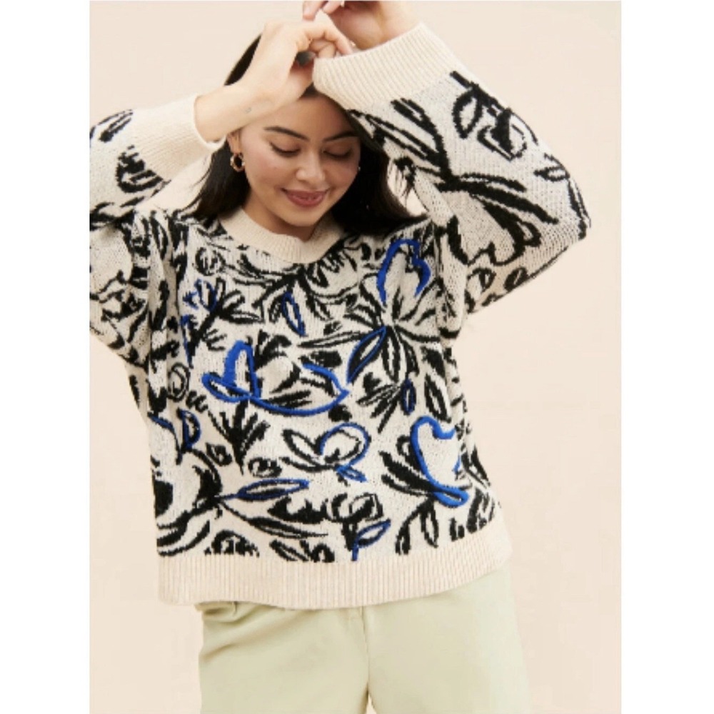 By Anthropologie Floral Pop Embroidered Sweater XS Cream Black Blue‎ Knit Artsy